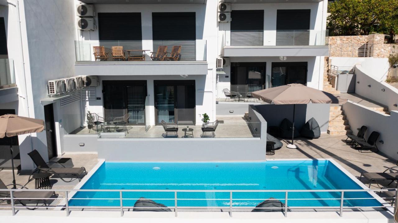 Clelia'S And Dione'S Design Studios Swimming Pool Никиана Экстерьер фото
